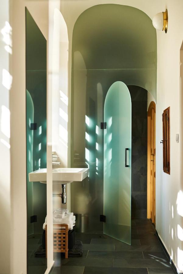 Baroque Chaplain House Kaplanka 1796 A. D. - Historical Luxury Apts In Bohemian Paradise Zelezny Brod Экстерьер фото
