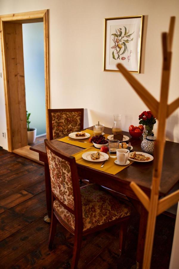 Baroque Chaplain House Kaplanka 1796 A. D. - Historical Luxury Apts In Bohemian Paradise Zelezny Brod Экстерьер фото